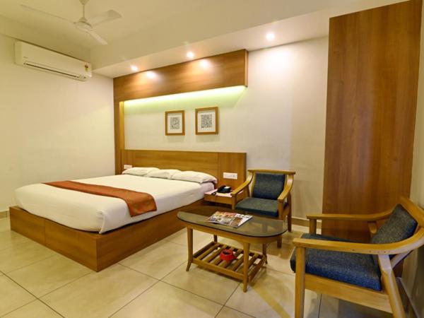 Maharani Hotel Кожикоде Екстер'єр фото
