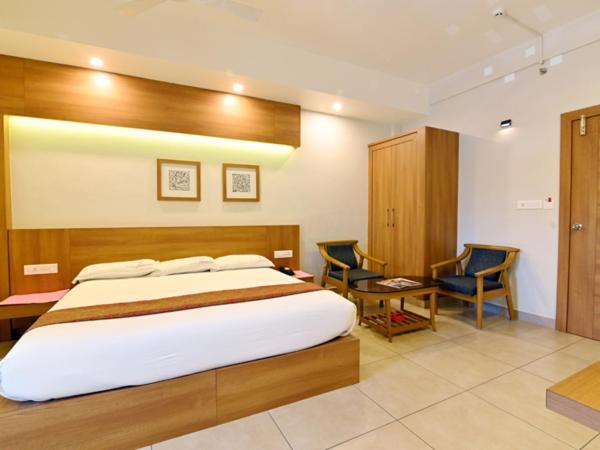 Maharani Hotel Кожикоде Екстер'єр фото
